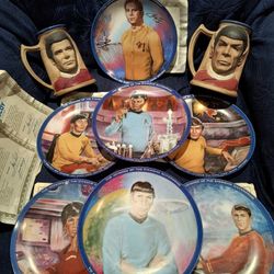 Star Trek Wrath Of Khan Mugs And 7 Collectible Starship Enterprise Plates