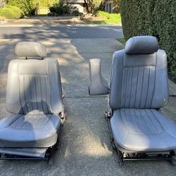 W201 190E 190D Electronically Adjustable Front Seats In Grey Leather 