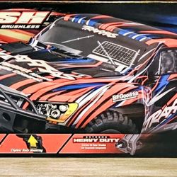 * NIB * Traxxas Slash 2wd RC Truck