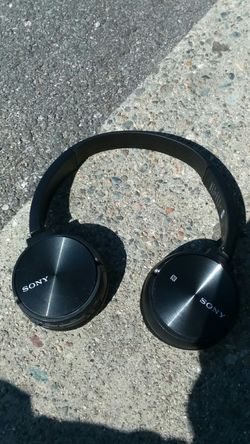 Sony wireless Bluetooth headphones