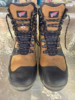 Red Wing Safety Shoes, Size 12EE, like new!