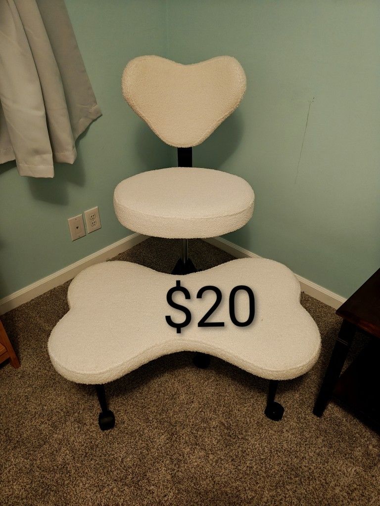 Fuzzy Ergonomic Office Chair