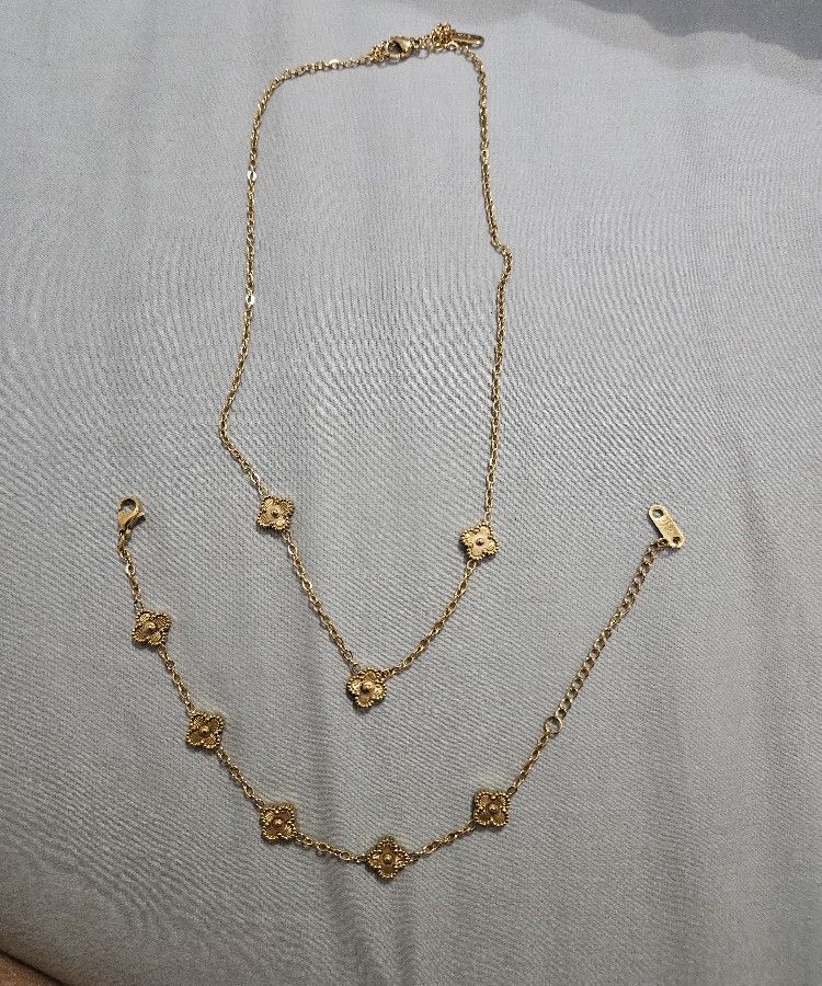 Fashion Jewelry Set Necklace And Bracelet 👀 Please Read Description Below For Location ⤵️