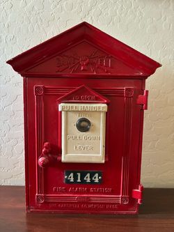 Vintage Gamewell Cast Iron Fire Alarm Box #4144