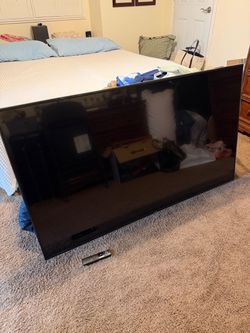 70 inch Vizio Tv