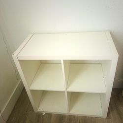 Premade IKEA table white