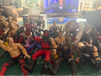 Action figures total 50 pi5.00!each