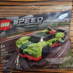 Lego Aston Martin Valkyrie AMR Pro