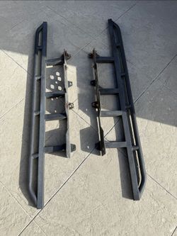 Demello Offroad hybrid bolt on rock sliders for Toyota Tacoma