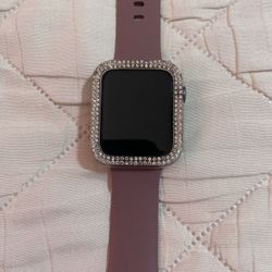 Apple Watch Series 4  44 Firm On The Price