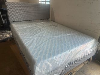 New 12” Full Gel Foam Mattress - Last one! Extra discount