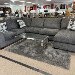 80703. 3 Pc. Sectional 
