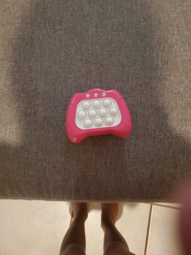 Pop It Toy (Thingy I Dont Know Lol) (O.B.O
