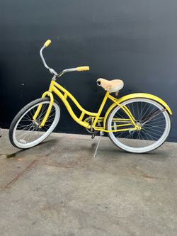 SCHWINN LEGACY BEACH CRUISER 26