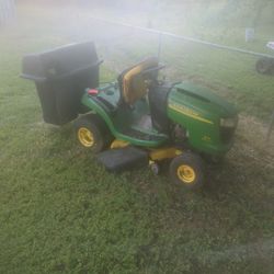 John Deere L111