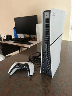 PS5 Digital Edition - Perfect Condition