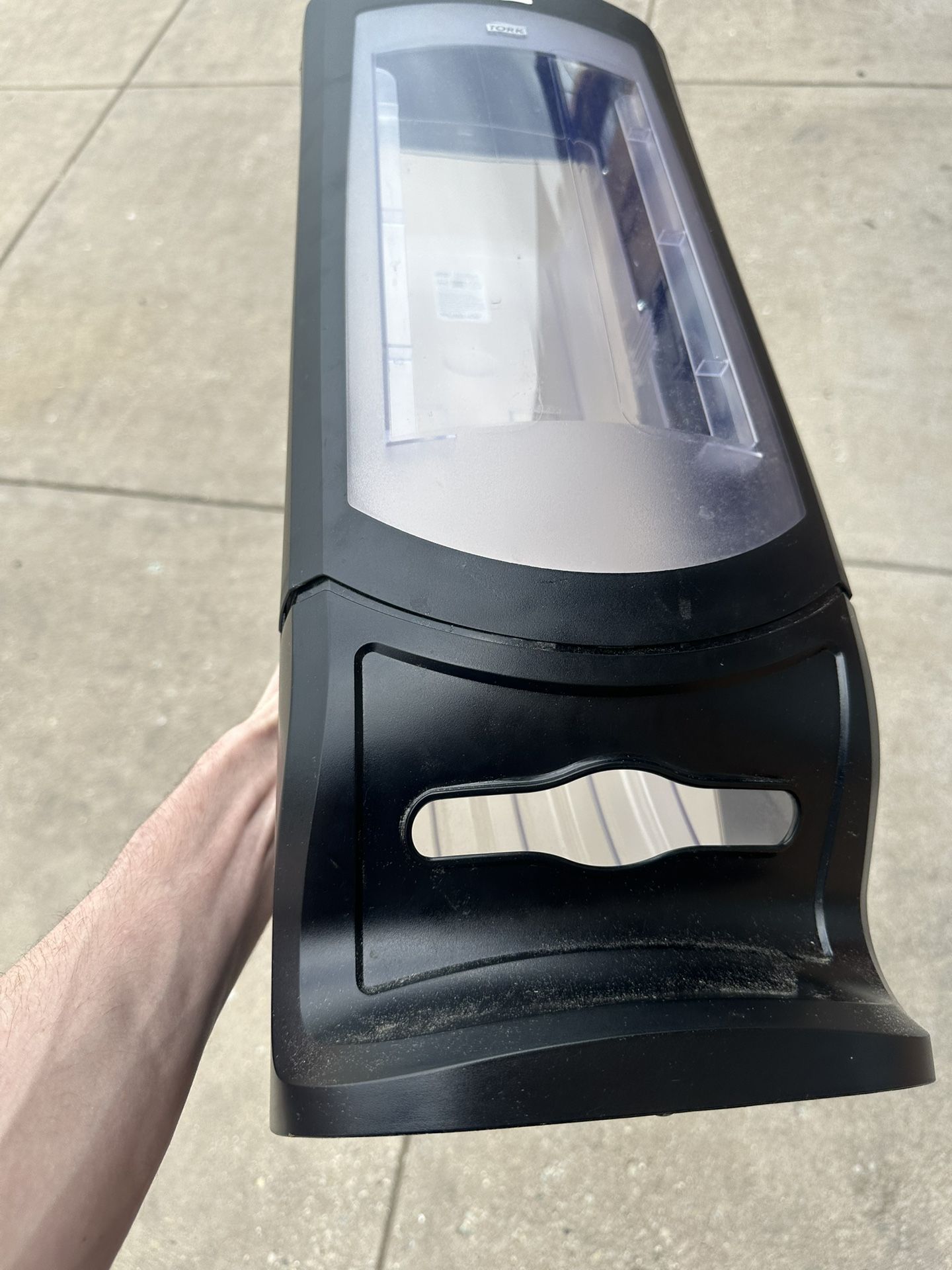 Napkin dispenser