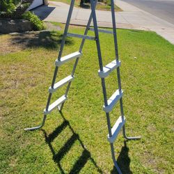 Pool Ladder!