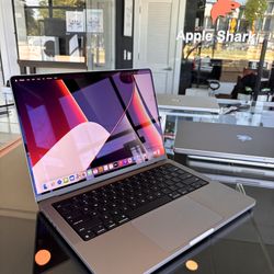 Apple 14” 2021 MacBook Pro M1 Pro Chip 16GB Ram 512SSD! 90 day warranty! We offer financing!
