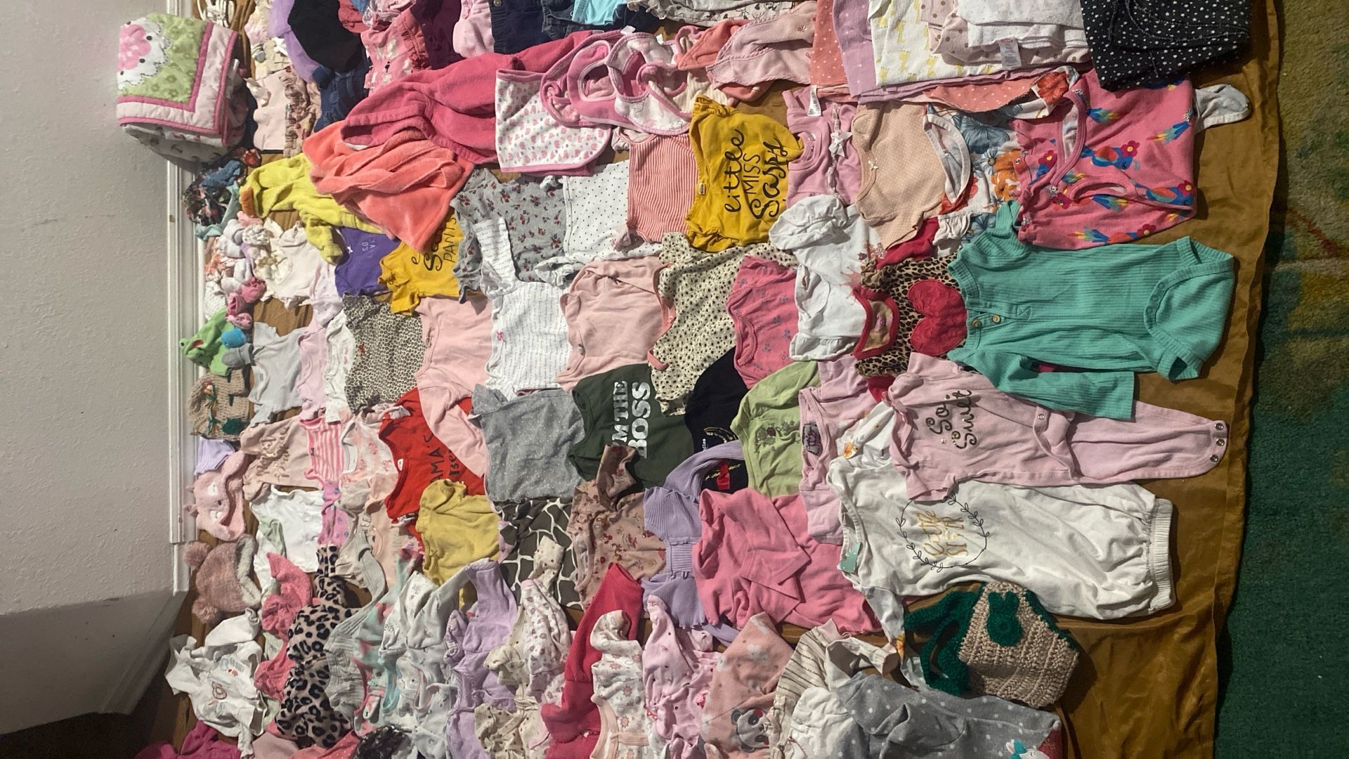 Baby Clothes +accessories