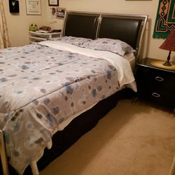 Black and silver bedroom set