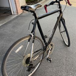 GMC 700C Denali road bike