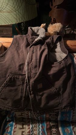 Small carhart lined vest