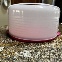 Tupperware Round Cake Carrier