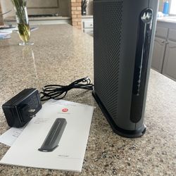 Motorola MG7550 Gateway - Cable Modem Plus AC1900 WiFi Router