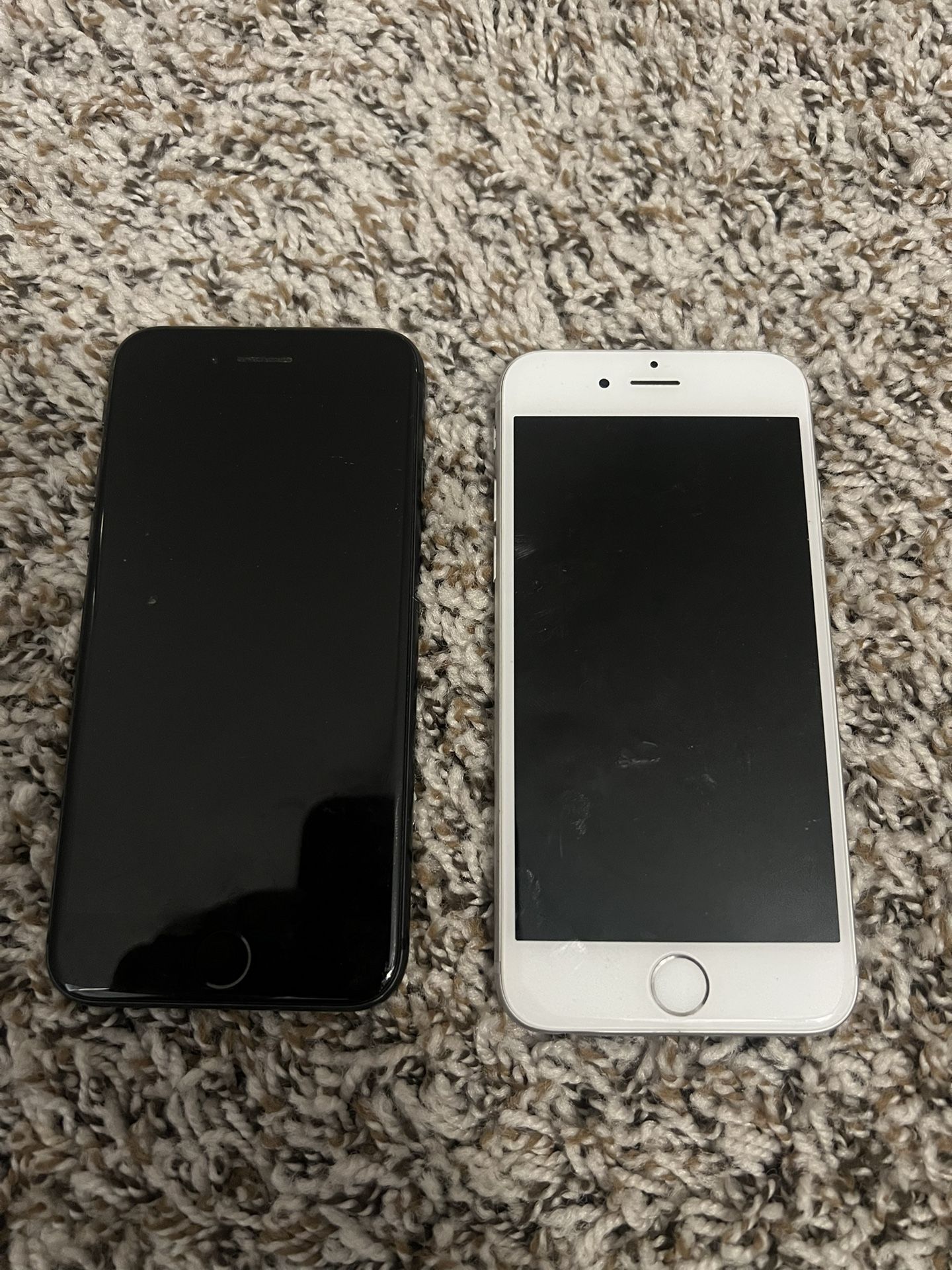 2 Iphones 6
