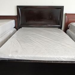Queen Size Mattress And Box Spring With Bed Frame 🚚Free Delivery 🚚
