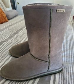 Woman's Tall Bearpaw Boots 