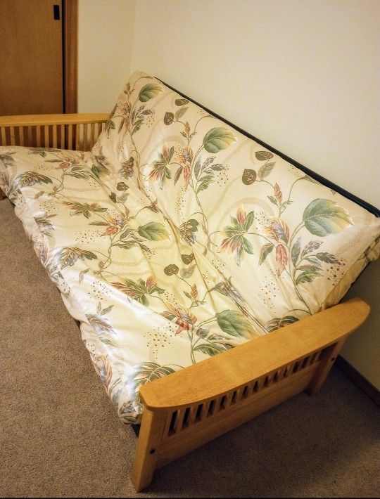 Futon Sturdy Solid Wood Excellent Condition
