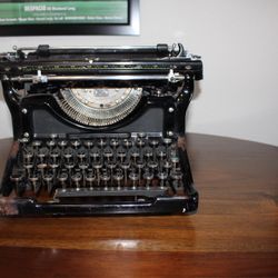 Antique Underwood Model 6 Vintage Typewriter