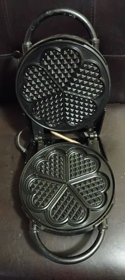 Griddle Iron W/Heart Shaped Pattern
