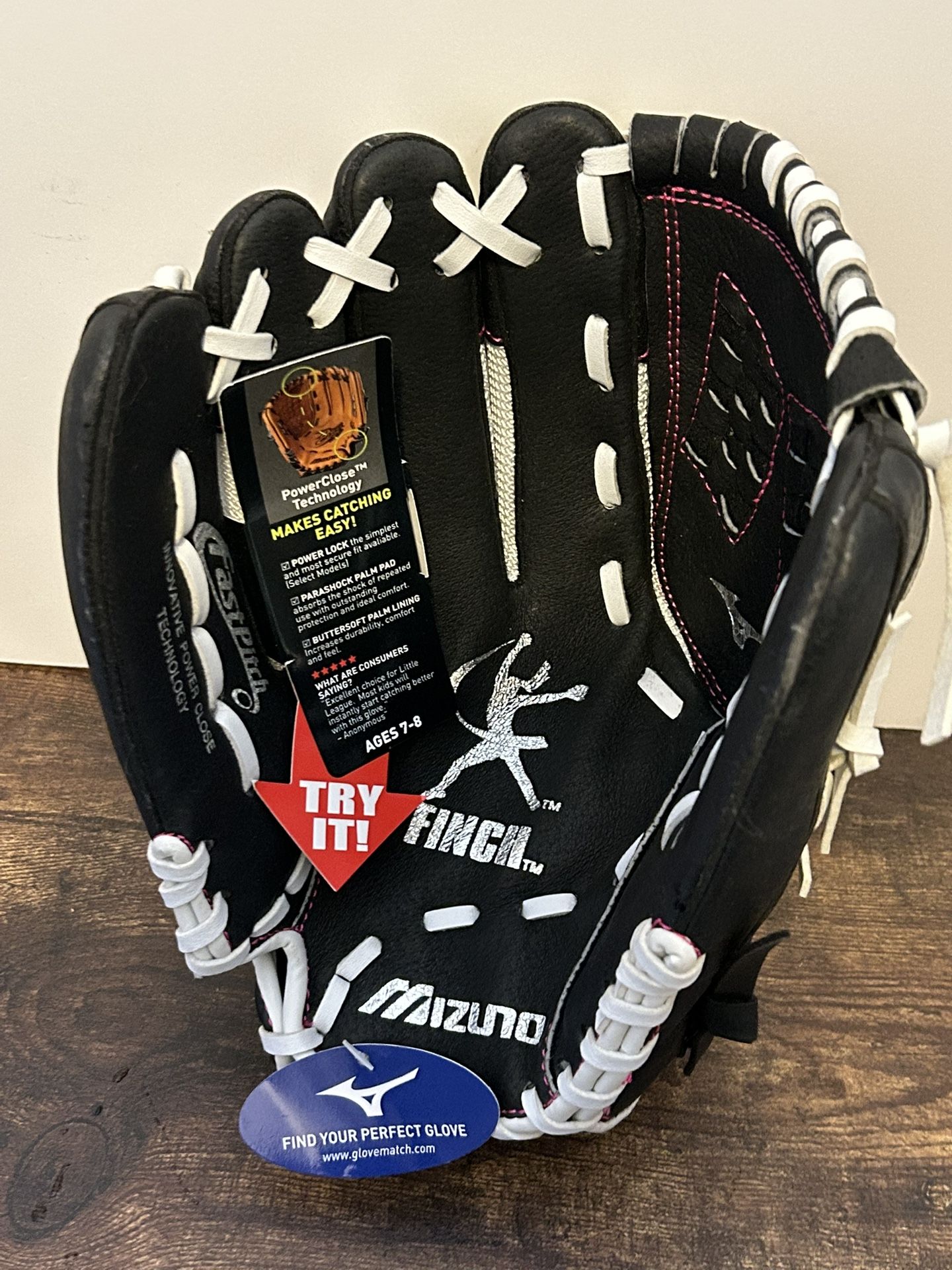 Mizuno Girls Softball Glove