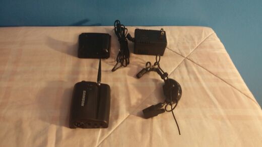Samson Airline AR1 and AH1 wireless headset system Channel U6