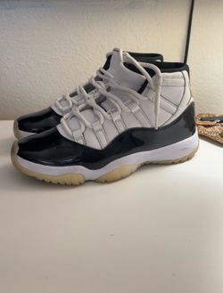 Jordan 11 size 9