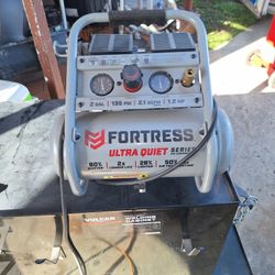 Fortress 2 Gallon 135 PSI Ultra Quiet Hand Carry Jobsite Air
