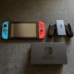 Nintendo Switch 