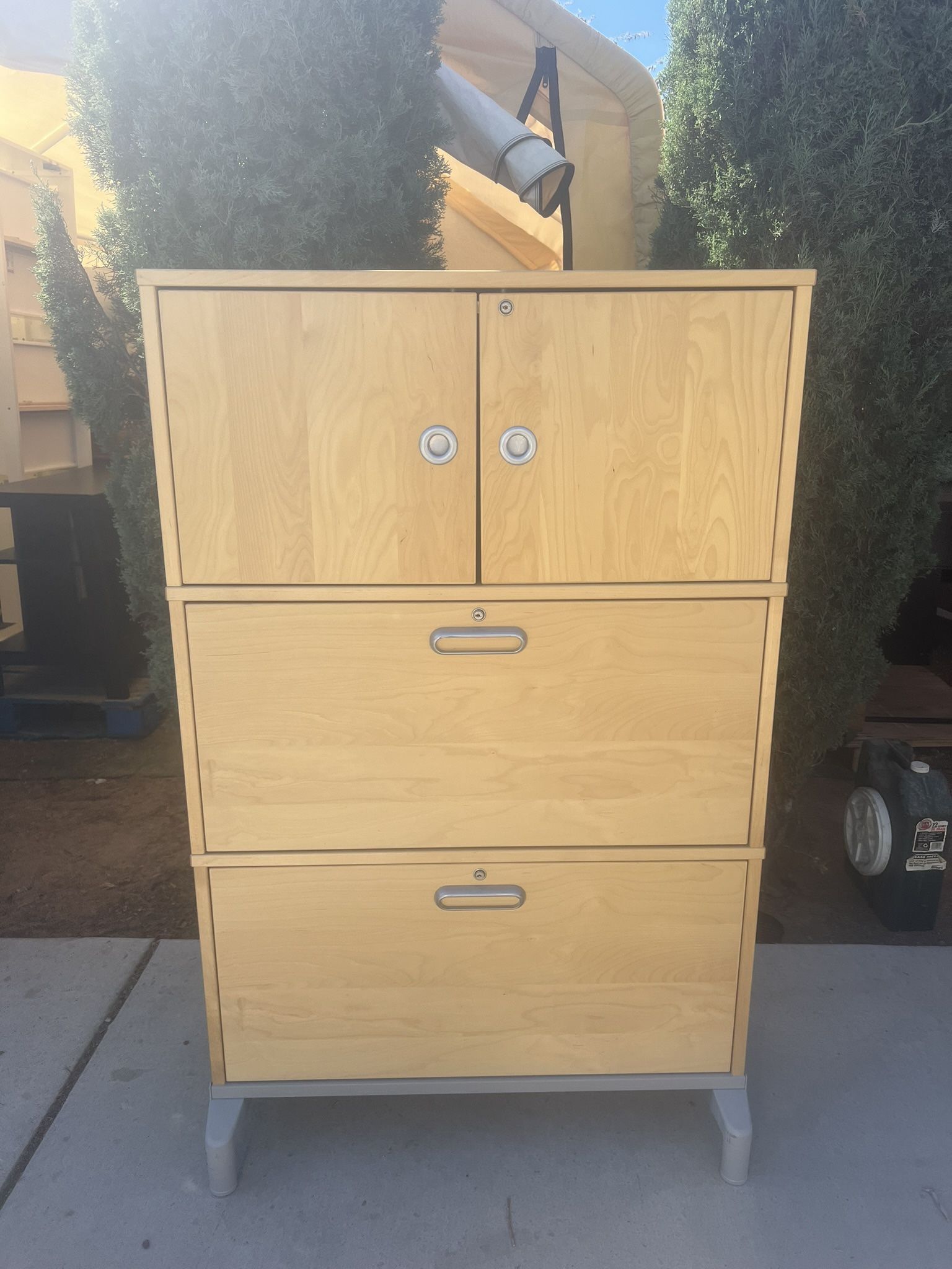 Stackable Filing Cabinet W/ Lock & Key!