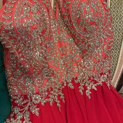 Lots Of beautiful Dresses For wedding-prom-quinceañera Really any Party/holiday’s Small-medium $60 Each