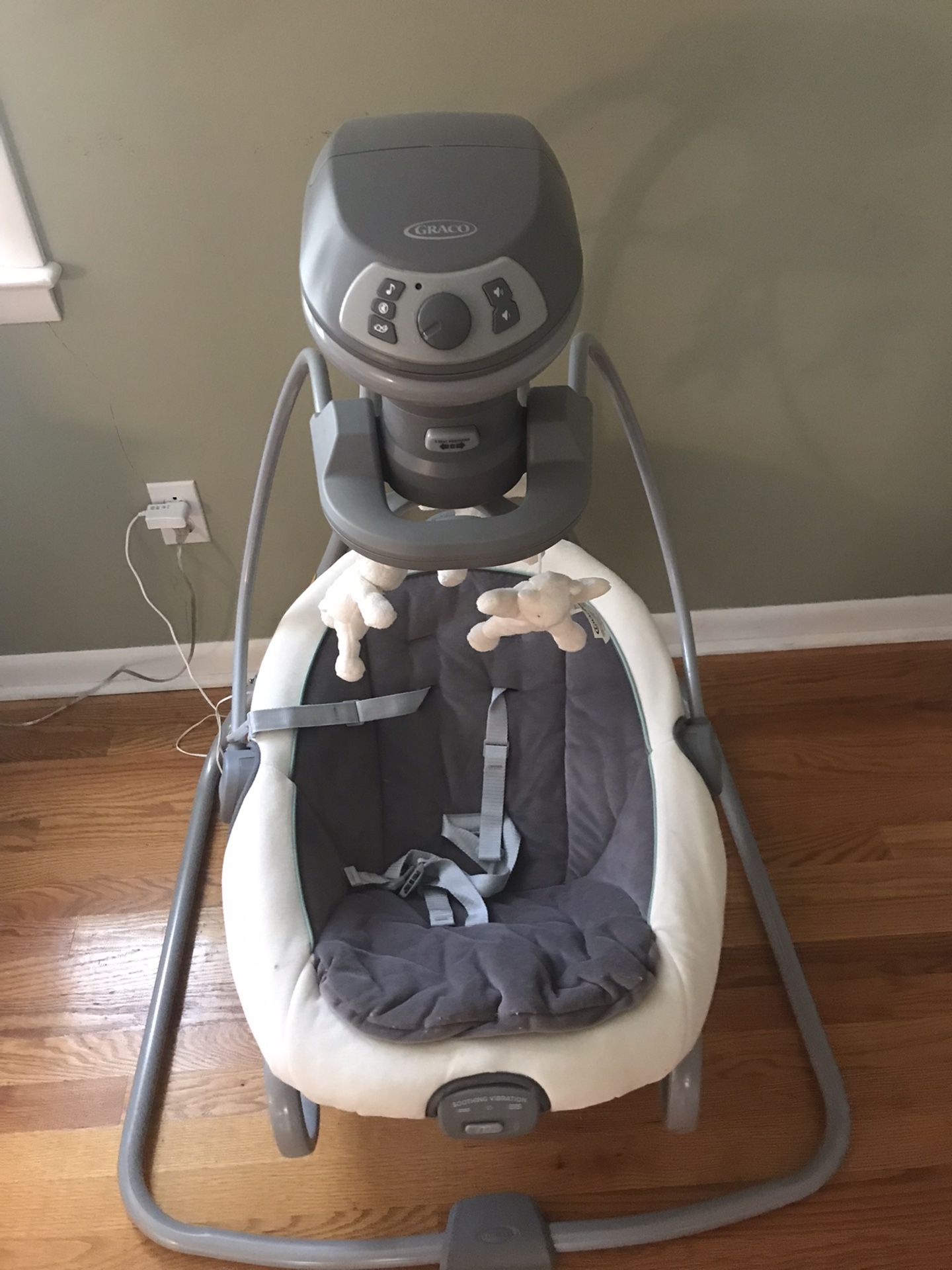 Graco electric baby swing