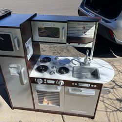Kids kitchen