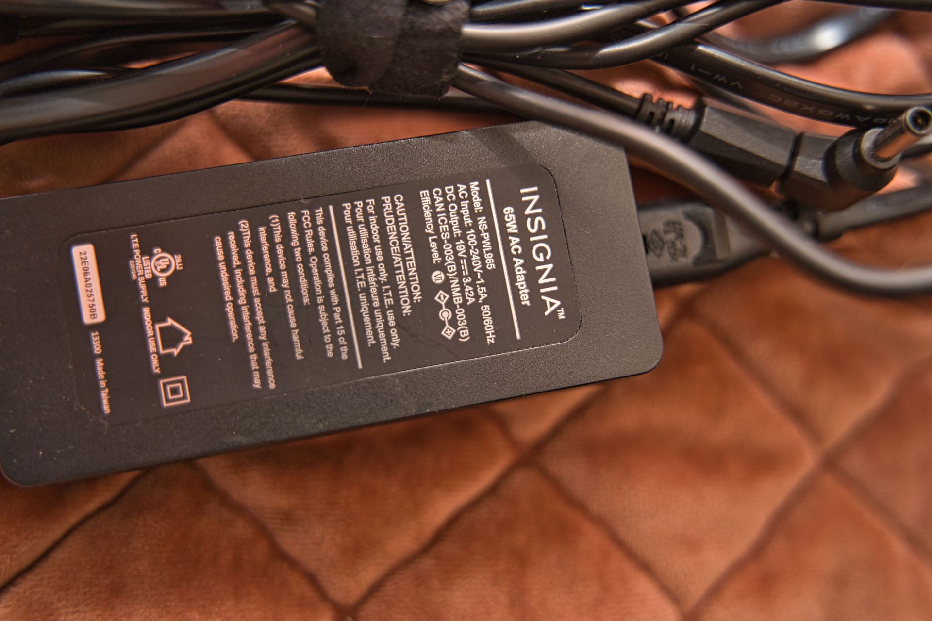 Insignia Laptop Charger With Multiple Attachments 