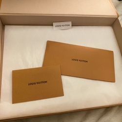 Louis Vuitton scarf large gift Box
