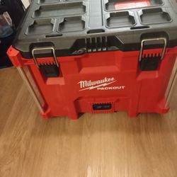 Milwaukee Xl Pack Out Box