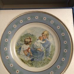  Vintage Avon Tenderness Plate - Nice!