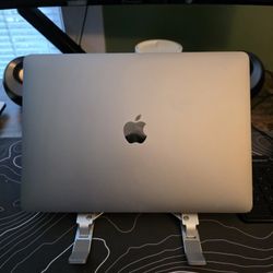  
MacBook M1 Pro with Touchbar | 16GB RAM Model