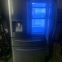 3 Yr Old Samsung 4 Door Refrigerator Sold Has Is 